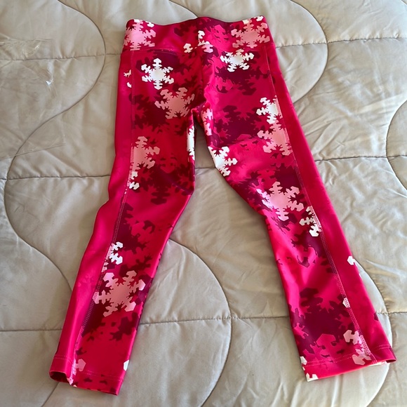 Snow Angel Australia Snowflake ❄️ Compression Capris Pink Red White - Picture 4 of 6